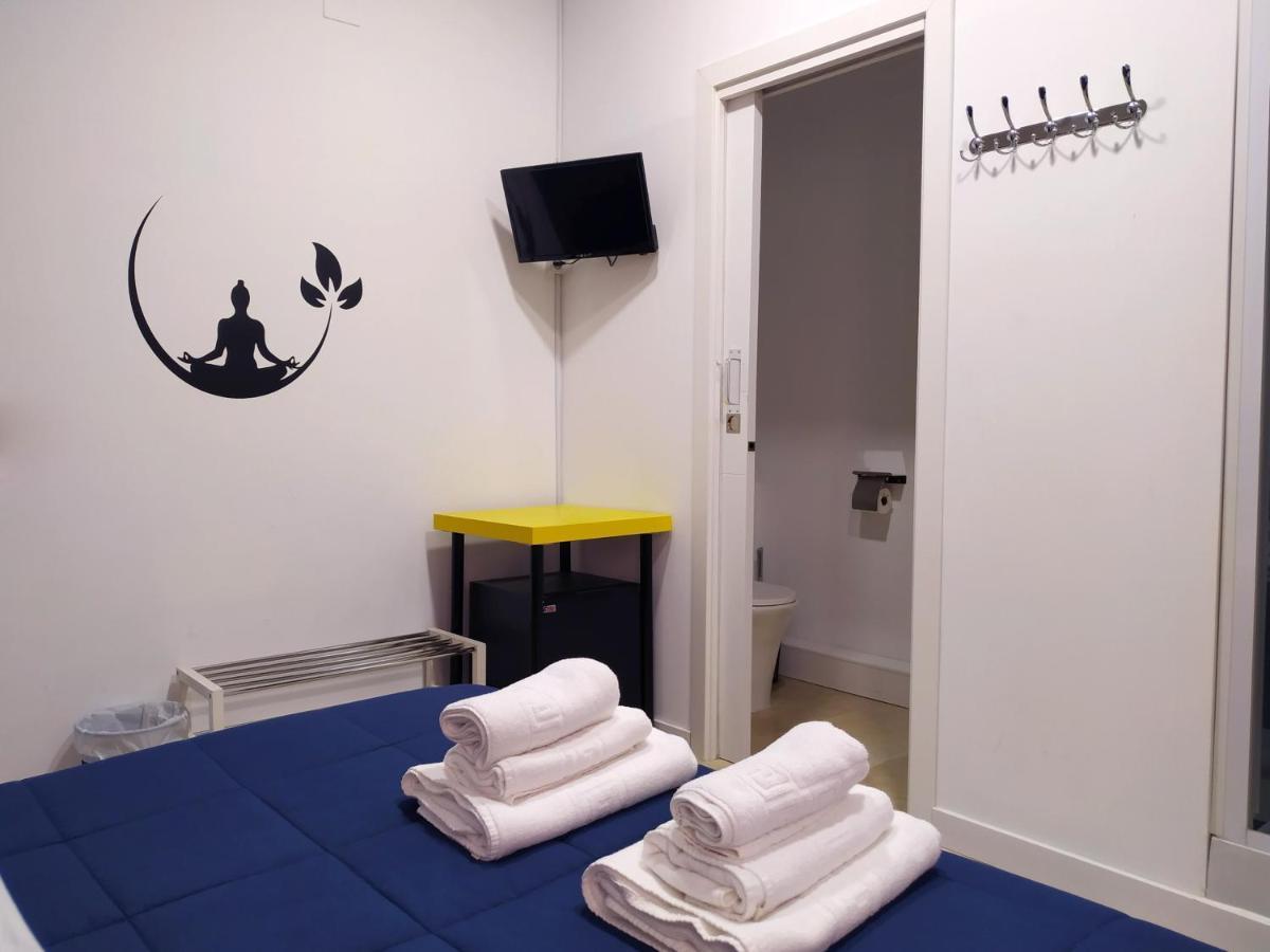 Budget Double Room,1002228516:JPEG