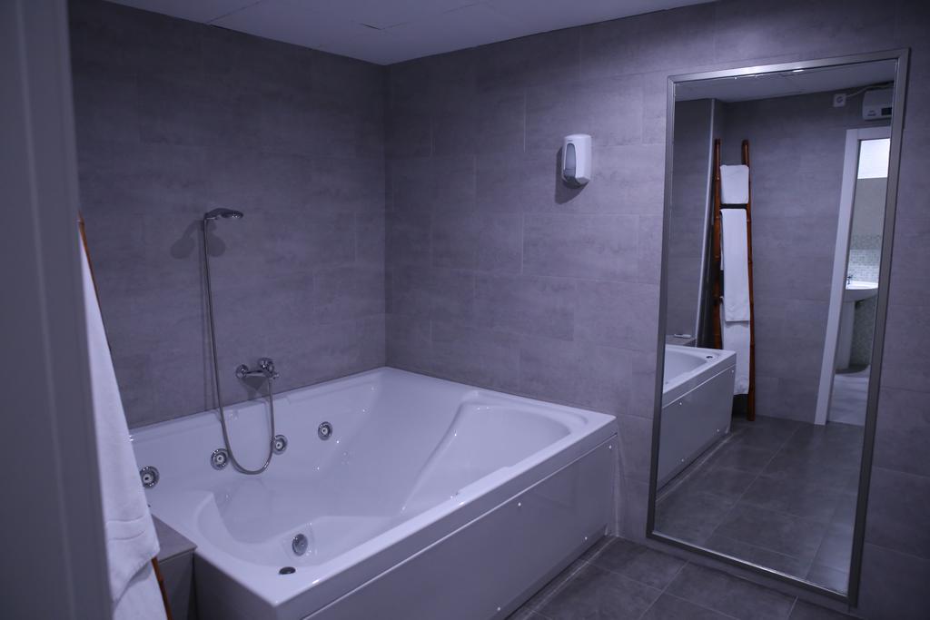 Suite avec Baignoire Spa